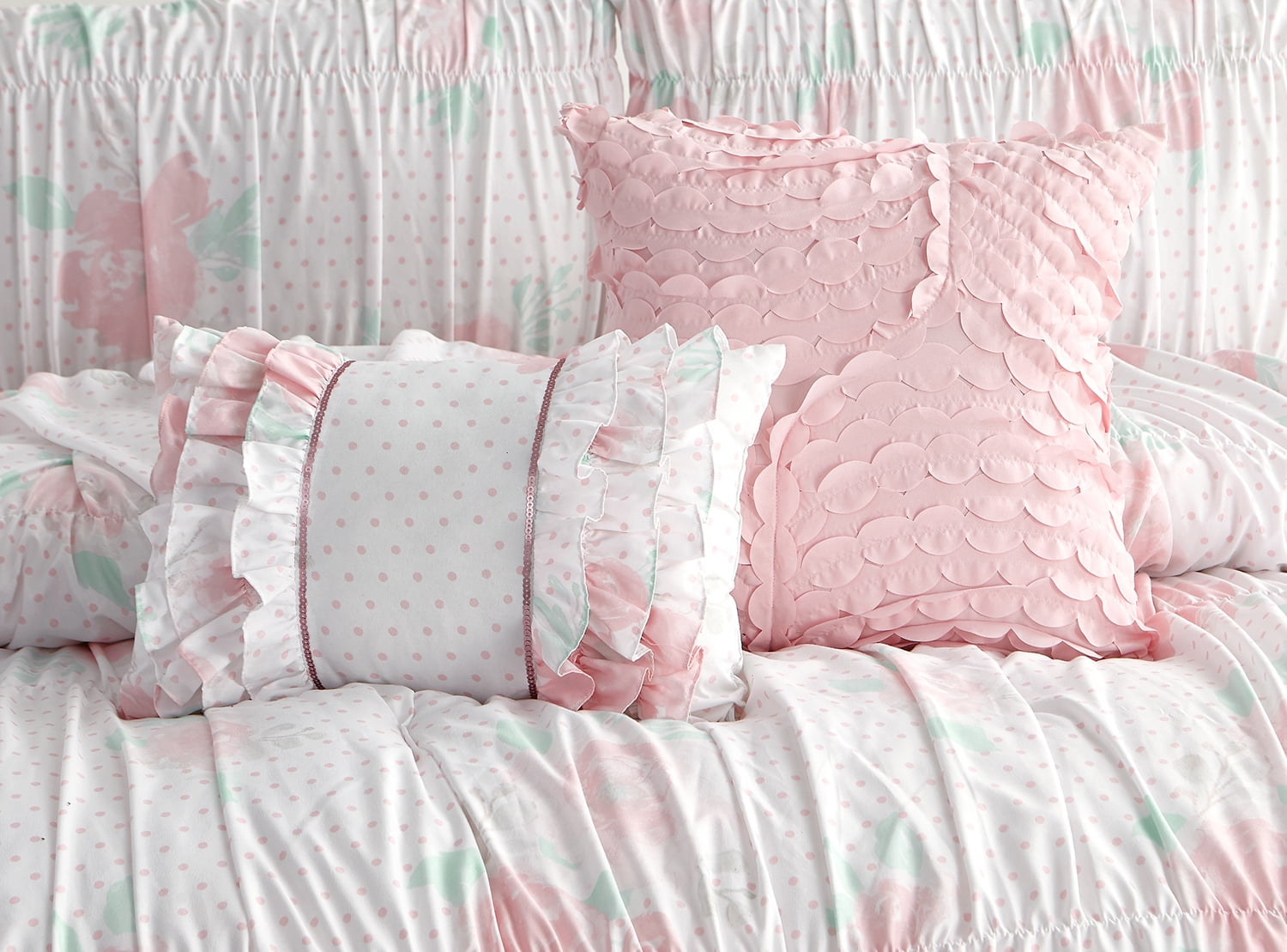 Tabitha Smocked Pink 5-Piece Microfiber Comforter Set - Full