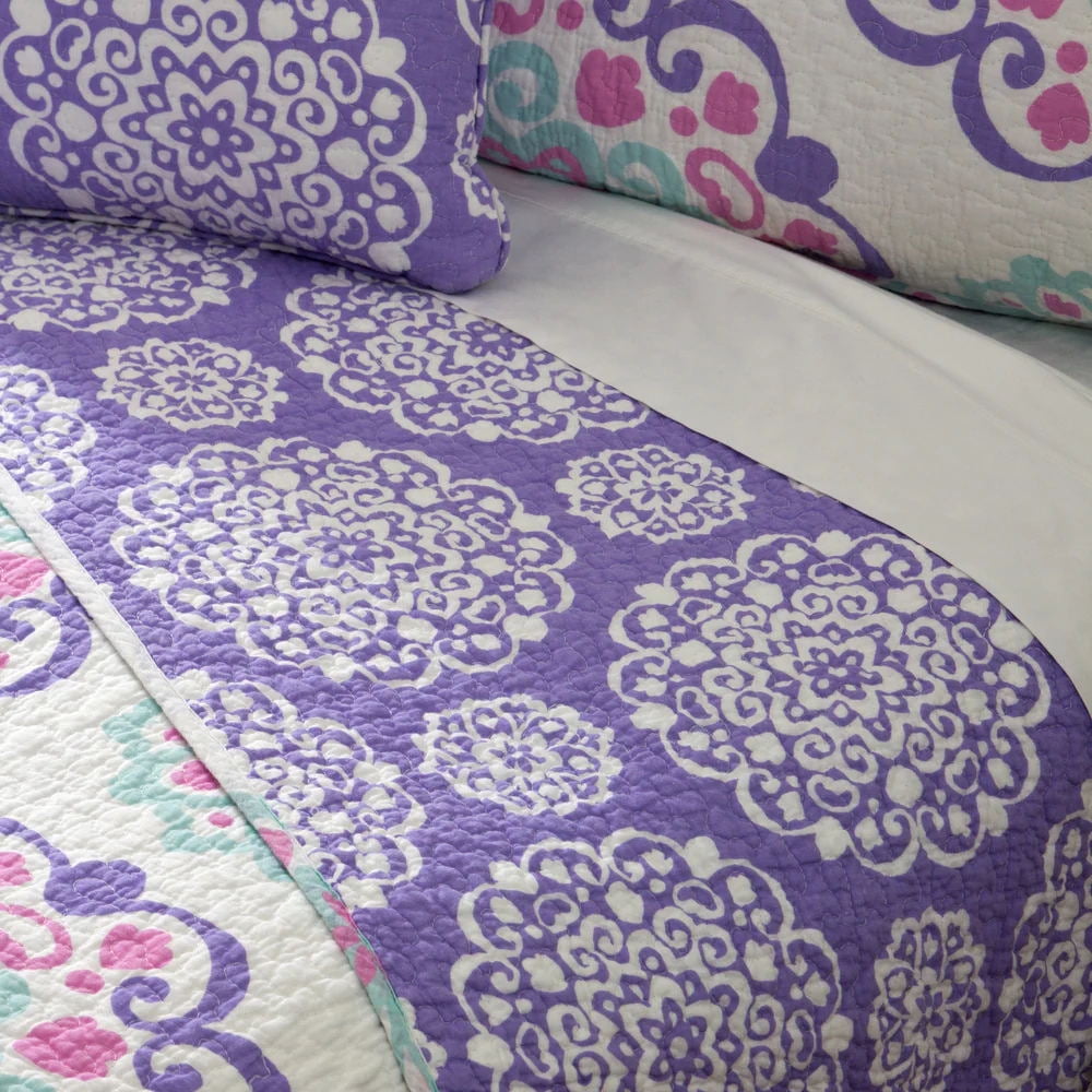 ALEX + BELLA Quilt Set, Vivian, Purple, Reversible, 100% Cotton, Cotton/Polyester Fill Material, Prewashed, Twin, 3 Piece