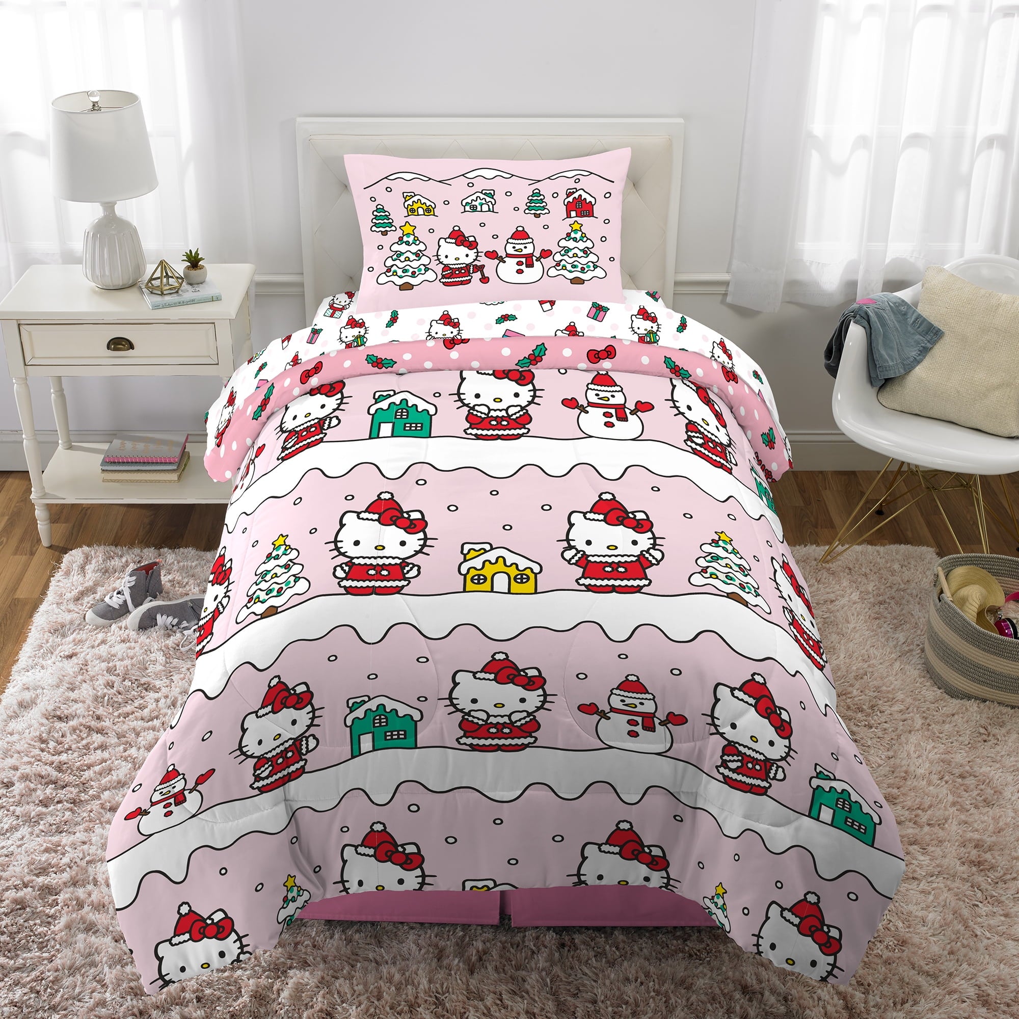 Hello Kitty Holiday Kids 6 Piece Reversible Comforter, Bed in a Bag, Queen