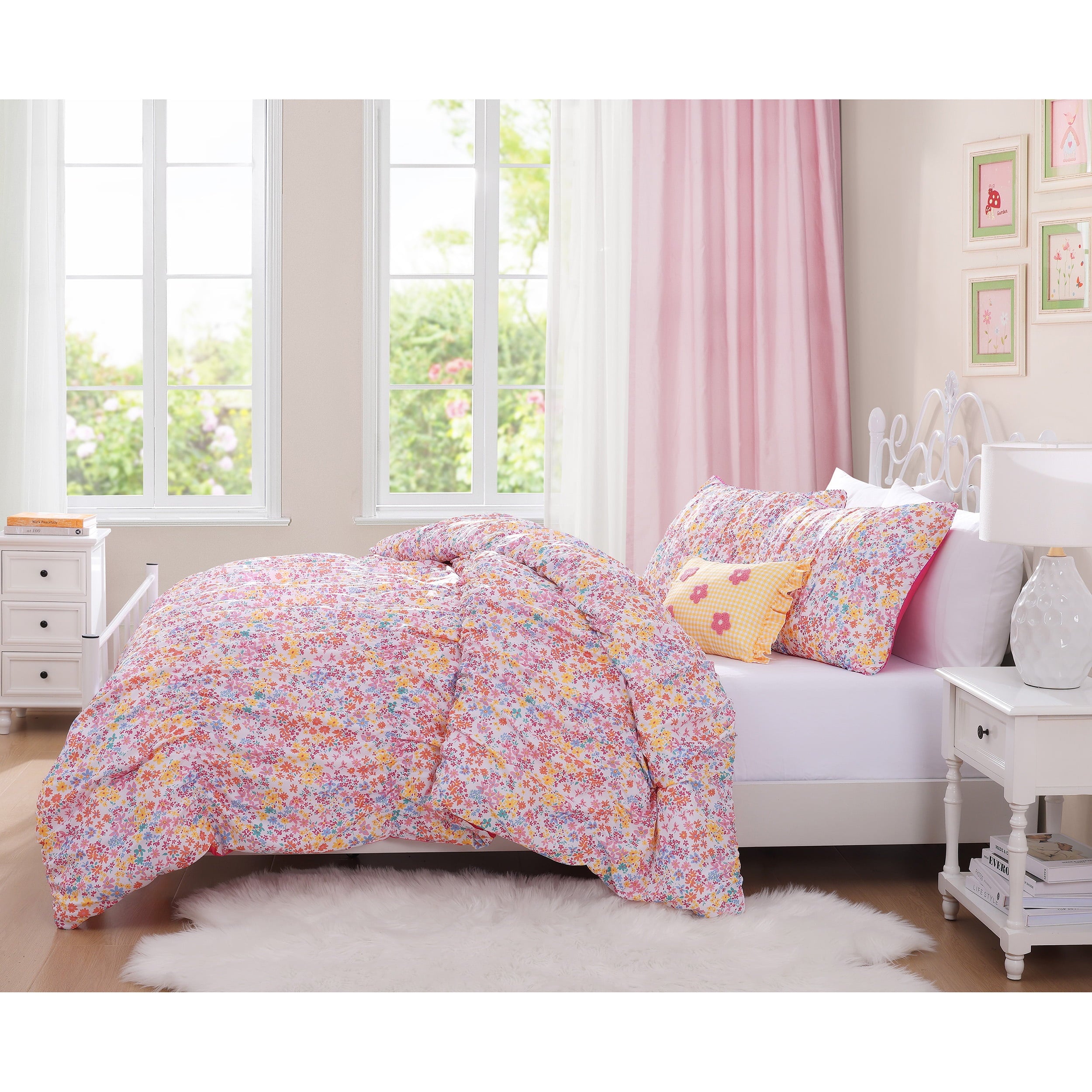 Garden Posies Pink 3-Piece Embellished Soft Microfiber Comforter Set - Twin